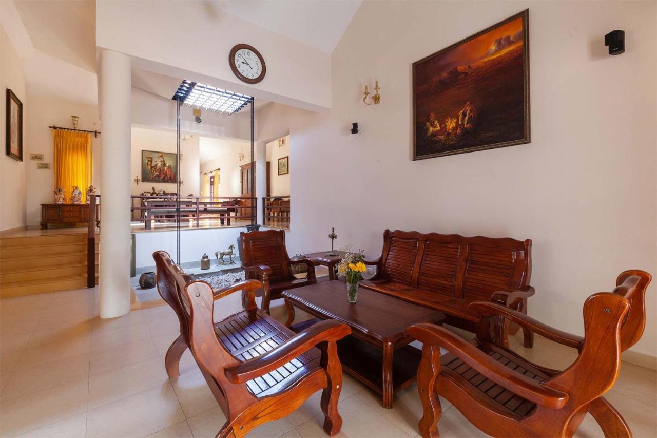 Crystal Homestay By Veo - Part Of Stayvista Madikeri Buitenkant foto