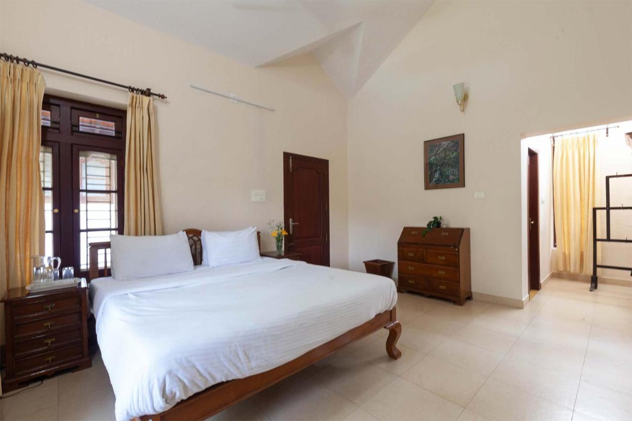 Crystal Homestay By Veo - Part Of Stayvista Madikeri Buitenkant foto